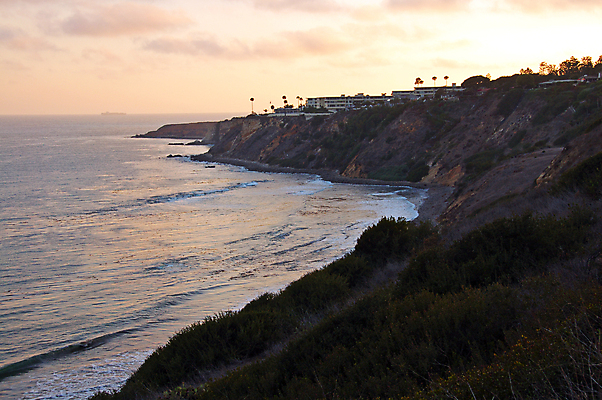 포토 JPG 해외이미지 바다 백그라운드 오렌지 자연 산 풍경 사람없음 물 어둠 황혼 일몰 캘리포니아 장면 태평양 해외202004 해외포토 자연요소 과일 노을 미국 생태계 파일형식 이미지허브