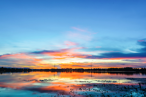 포토 JPG 해외이미지 나무 구름 실루엣 호수 파도 바다 여행 백그라운드 잎 자연 하늘 휴가 풍경 사람없음 야외 가로 물 여름 강 햇빛 태양 반사 화목 침묵 황혼 일몰 만 야간 장면 태평양 천국 S 이국적 수평선 해외202004 해외포토 자연요소 식물 알파벳 계절 컨셉 촬영기법 노을 소리 생태계 파일형식 이미지허브