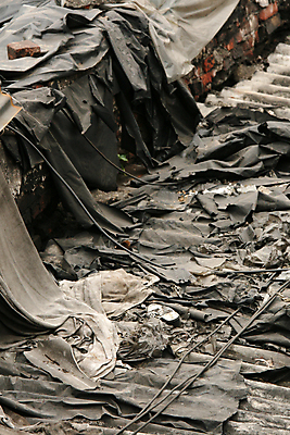 포토 JPG 해외이미지 손 옷 아시아 여행 공장 사람없음 물 도시 씻기 빨래 큼 가난 인도인 청소 비누 빈민가 콘크리트 해외202004 해외포토 자연요소 외국인 나라 컨셉 가사 공업 동양인 신체부위 위생용품 청결 크기 파일형식 이미지허브