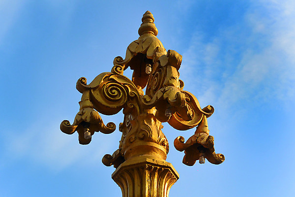 포토 JPG 해외이미지 주간 아시아 문화 가로등 전구 조명 사람없음 장식 빛 햇빛 일출 힘 일몰 새벽 에너지 골동품 등불 램프 기둥 황금 클래식 야간 신비 복고 캄보디아 봉 빛망울 고립 구식 해외202004 해외포토 자연요소 공공시설 건축 나라 컨셉 태양 노을 파일형식 이미지허브