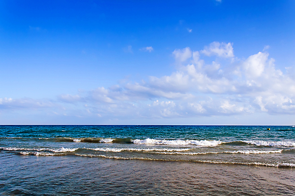 포토 JPG 해외이미지 구름 계절 모래 바다 섬 여행 자연 하늘 날씨 휴가 풍경 사람없음 야외 가로 물 여름 파란색 빛 태양 무대 흰색 뜨거움 서핑 터키석 수평선 해외202004 해외포토 자연요소 컬러 수상스포츠 보석 생태계 파일형식 이미지허브