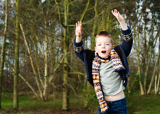 포토 JPG 해외이미지 백인 1 라이프스타일 남자 행복 어린이 스포츠 포즈 밭 자연 하늘 건강 관리 한명 사람 소년 야외 초록색 파란색 유행 점프 기쁨 에너지 자유 표현 춤 해외202004 해외포토 서양인 감정 컬러 컨셉 농업 모션 문화예술 생활 생태계 파일형식 이미지허브