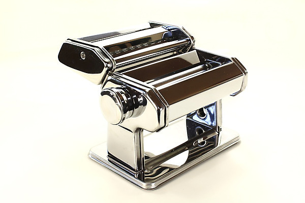 포토 JPG 해외이미지 음식 가사 파스타 요리 사람없음 기계 이탈리아 신선 면 지중해 먹기 만들기 밀가루 철강 해외202004 해외포토 유럽 바다 모션 서양음식 가루 파일형식 이미지허브