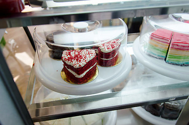 포토 JPG 해외이미지 음식 분홍색 결혼 백그라운드 디저트 기념 발렌타인데이 사랑 사람없음 장식 빨간색 컬러풀 파티 케이크 흰색 하트 축하 생일 달콤 설탕 고립 페스츄리 해외202004 해외포토 모양 기념일 감정 빵 컬러 컨셉 데이이벤트 이벤트 맛 파일형식 이미지허브