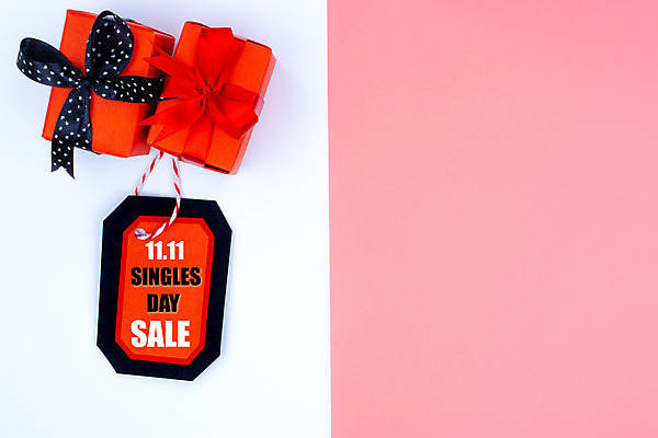 포토 JPG 해외이미지 배너 행복 종이 백그라운드 컨셉 인터넷 비즈니스 텍스트 탁자 휴가 이벤트 사람없음 빨간색 금융 경제 꼬리표 라벨 세일 상점 디지털 중국 카트 신용카드 티켓 구매 가격 11월 고객 사인 싱글 상업 소매 온라인 전자상거래 해외202004 해외포토 감정 아시아 컬러 가구 프레임 쇼핑 날짜 파일형식 이미지허브