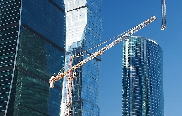 포토 JPG 해외이미지 외관 실루엣 산업 백그라운드 비즈니스 건축양식 하늘 사람없음 야외 건물 파란색 탑 고층빌딩 기계 장비 성장 도시 작업 큼 땅 기중기 러시아 공학 개발 모스크바 해외202004 해외포토 건축물 교육 건축 유럽 컬러 촬영기법 빌딩 중장비 크기 파일형식 이미지허브
