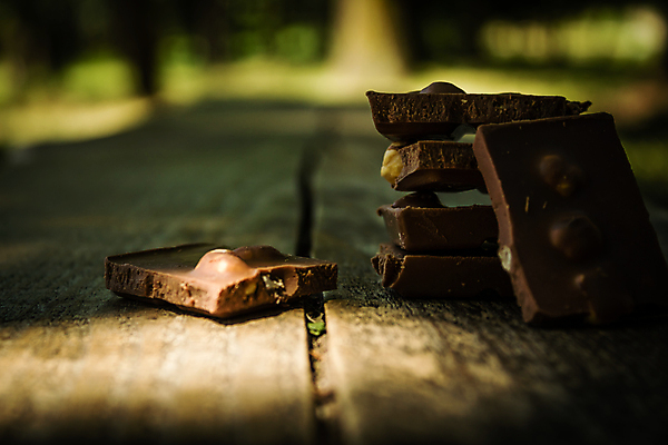 포토 JPG 해외이미지 음식 조각 백그라운드 탁자 사탕 사람없음 목재 장식 갈색 쌓기 초콜릿 검은색 어둠 견과류 닫기 달콤 맛 아로마 땅콩 향 칼로리 코코아 카카오 해외202004 해외포토 나무 음료 컬러 가구 컨셉 재료 모션 디저트 파일형식 이미지허브