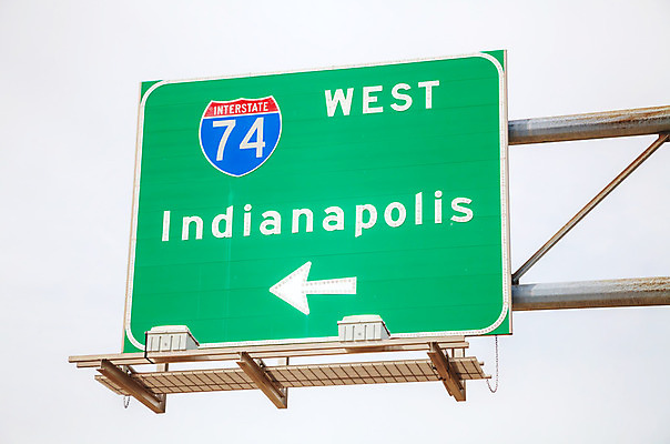 포토 JPG 해외이미지 도로 여행 텍스트 교통시설 하늘 광고판 사람없음 초록색 미국 고속도로 방향 사인 해외202004 해외포토 길 컬러 교통 북아메리카 알림판 시설 판 파일형식 이미지허브