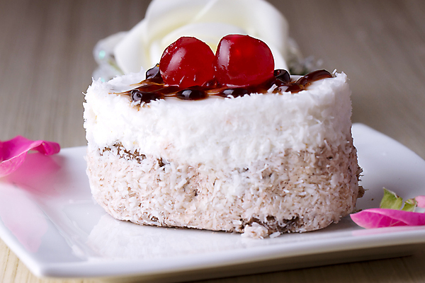 포토 JPG 해외이미지 접시 꽃잎 꽃 음식 분홍색 꽃다발 결혼 디저트 요정 발렌타인데이 사랑 사람없음 장식 컵 빨간색 장미 파티 케이크 얼음 흰색 체리 고급 선택 차 달콤 설탕 컵케이크 굽기 배열 반죽 코코넛 모음 구식 반투명 잇몸 세련 프로스팅 해외202004 해외포토 자연요소 식물 식기 감정 음료 컬러 컨셉 신체 과일 데이이벤트 이벤트 맛 구이 제빵 파일형식 이미지허브