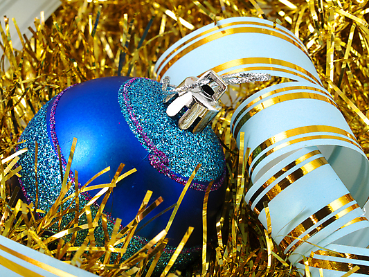 포토 JPG 해외이미지 디자인 백그라운드 크리스마스장식 크리스마스 장신구 휴가 선물 사람없음 장식 빨간색 파란색 컬러풀 반사 활발 흰색 그룹 황금 오브젝트 고립 노엘 여의주 해외202004 해외포토 기념일 컬러 컨셉 파일형식 이미지허브