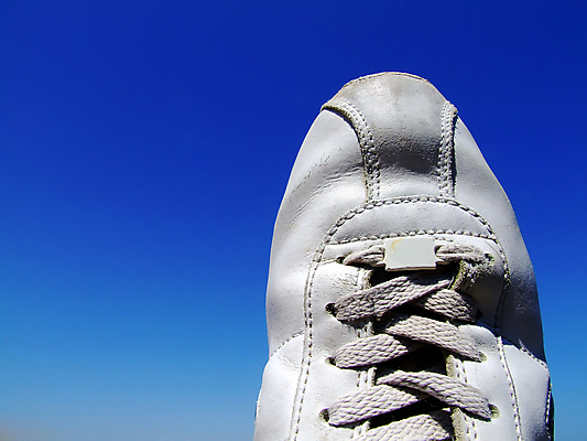 포토 JPG 해외이미지 문화 스포츠 백그라운드 운동화 신발 발 거리 사람없음 달리기 유행 우주 산책 엉덩이 스니커즈 양발 카피스페이스 해외202004 해외포토 모션 휴식 신체부위 공백 파일형식 이미지허브