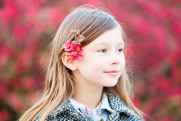 포토 JPG 주간 서양인 외국인 식물 백인 해외 라이프스타일 응시 공원 여자 꽃 유럽 어린이라이프 여유 어린이 모션 한명 미소 사람 상반신 야외 옆모습 산책 즐거움 체코 꽂음 여자만 여자한명만 어린이만 소녀만 소녀한명만 국내포토 자연요소 1 시선 공공시설 감정 나라 뷰포인트 휴식 표정 인종 생활 파일형식