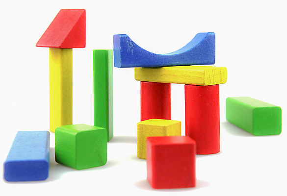 포토 JPG 해외이미지 어린이 놀이 아이디어 사람없음 건물 목재 빨간색 초록색 파란색 컬러풀 장난감 노란색 쌓기 블록 기쁨 가을 게임 아기 놀이터 큐브 시작 출발 고립 처음 해외202004 해외포토 나무 건축물 계절 감정 컬러 컨셉 재료 모션 사람 파일형식 이미지허브