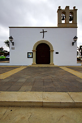포토 JPG 해외이미지 접시 기독교 벽 여행 백그라운드 십자가 곡선 가로등 건축양식 창문 아프리카 유리 추상 휴가 벽돌 그림자 미술 사람없음 교회 페인트 거품 천주교 기둥 영혼 역사 보행로 스페인 철 타일 부식 화산 종탑 단계 천연기념물 빈털터리 옛날 철강 해외202004 해외포토 식기 공공시설 건축 유럽 나라 종교 길 선 무늬 종교건축 재질 문화예술 산 건물 탑 파일형식 이미지허브