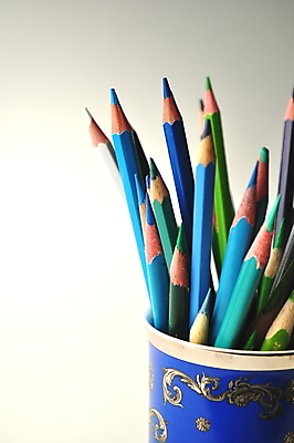 포토 JPG 해외이미지 종이 커피 음료 컨셉 지폐 꽃무늬 오리 사람없음 장식 책 물 파란색 컬러풀 사무실 독서 연필 펜 희망 공백 흰색 기록 은색 민트 오브젝트 백자 터키석 카피스페이스 해외202004 해외포토 자연요소 꽃 감정 컬러 돈 무늬 비즈니스 조류 학용품 필기구 도자기 보석 허브 파일형식 이미지허브