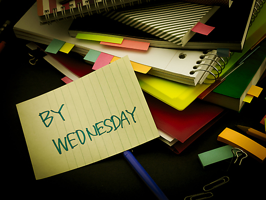 포토 JPG 해외이미지 교육 종이 문장 비즈니스 텍스트 학교 휴식 피곤 사람없음 책 단어 스터디 사무실 갈색 쌓기 정보 수확 잠 업무 메시지 끝 인쇄 책상 오브젝트 보고서 준비 파일 폴더 과제 종료 단절 마감 보관소 세피아 헬프 해외202004 해외포토 문자 컬러 가구 컨셉 농업 모션 촬영기법 학습 작업 도움 저장 파일형식 이미지허브