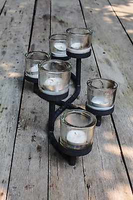 포토 JPG 해외이미지 탁자 골격 사람없음 목재 장식 빛 검은색 등불 램프 촛대 비커 철강 해외202004 해외포토 나무 컬러 가구 재료 조명 실험기구 파일형식 이미지허브