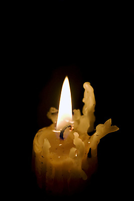 포토 JPG 해외이미지 종교 크리스마스 데이트 오렌지 촛불 불 휴가 휴식 조명 따뜻함 사랑 이벤트 사람없음 빛 노란색 평화 검은색 어둠 희망 화목 장비 할로윈 슬픔 기도 축하 죽음 뜨거움 막대기 떨어짐 야간 명상 사인 촛대 장면 고립 왁스 적자 해외202004 해외포토 자연요소 기념일 감정 컬러 컨셉 과일 초 파일형식 이미지허브