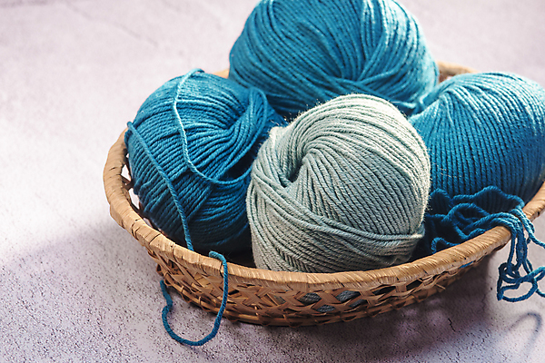 포토 JPG 해외이미지 줄 취미 사람없음 파란색 컬러풀 직물 면 뜨개질 실 얽힘 바느질 실타래 섬유 수공예 양모 핸드메이드 해외202004 해외포토 컬러 공예 파일형식 이미지허브