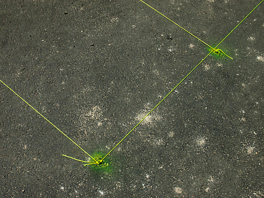 포토 JPG 해외이미지 백인 직업 산업 선 줄 백그라운드 건축양식 사람없음 노란색 기계 장비 도구 공구 업무 작업실 수리 제조 묘사 오브젝트 건축업자 계약자 고립 땅바닥 직진 콘크리트 해외202004 해외포토 서양인 건축 컬러 바닥 작업 계약 파일형식 이미지허브