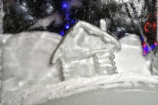 포토 JPG 해외이미지 디자인 외관 계절 백그라운드 크리스마스 겨울 건축양식 창문 자연 날씨 휴가 주택 사람없음 야외 건물 장식 파란색 빛 마을 얼음 추위 흰색 시골 재산 야간 시골집 서리 장면 제설기 눈내림 해외202004 해외포토 자연요소 건축물 기념일 건축 컬러 눈_날씨 금융 생태계 제설 파일형식 이미지허브