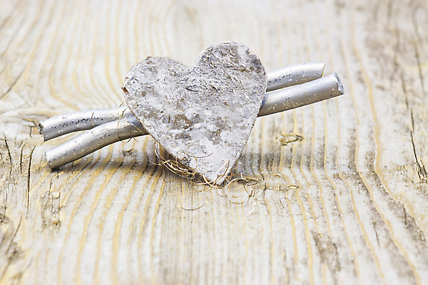 포토 JPG 해외이미지 모양 디자인 결혼 백그라운드 벽지 엄마 추상 휴가 기념 발렌타인데이 사랑 사람없음 목재 장식 침묵 하트 축하 은색 심볼 질감 2월 카피스페이스 해외202004 해외포토 나무 감정 컬러 컨셉 무늬 재료 가족 데이이벤트 이벤트 소리 공백 날짜 파일형식 이미지허브