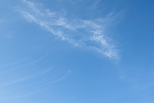 포토 JPG 해외이미지 구름 백그라운드 자연 하늘 날씨 추상 조명 사람없음 야외 파란색 빛 우주 환경 침묵 흰색 투명 천국 흐림 내추럴 오존 해외202004 해외포토 자연요소 컬러 무늬 소리 생태계 파일형식 이미지허브