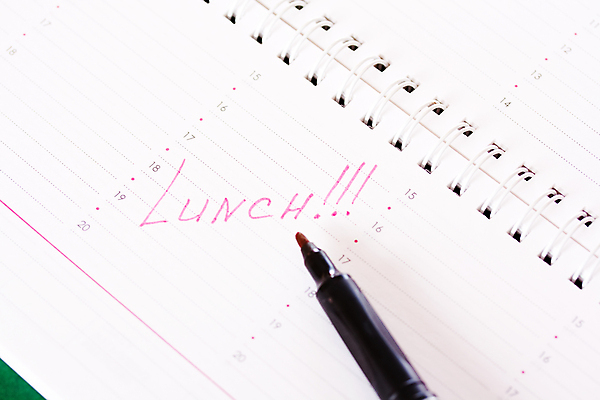 포토 JPG 해외이미지 백그라운드 비즈니스 가족 기념 이벤트 사람없음 빨간색 숫자 펜 파티 저녁식사 달력 계획 오브젝트 시작 준비 대추 점심식사 월 조언 처음 해외202004 해외포토 문자 컬러 컨셉 관계 필기구 식사 날짜 파일형식 이미지허브