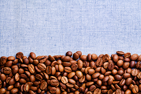 포토 JPG 해외이미지 배너 커피 음식 백그라운드 콩 프레임 실내 건강 사람없음 파란색 갈색 검은색 원두 닫기 해외202004 해외포토 음료 컬러 모션 곡류 내부 파일형식 이미지허브