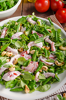 포토 JPG 해외이미지 접시 음식 백그라운드 잎 다이어트 토마토 채소 탁자 양파 오이 건강 마늘 사람없음 목재 빨간색 초록색 식사 저녁식사 샐러드 견과류 흰색 시골 신선 체리 사발 상추 먹기 유기농 날것 후추 바질 요거트 점심식사 루꼴라 모짜렐라치즈 바이오 채식주의자 해외202004 해외포토 나무 식물 식기 웰빙 컬러 가구 과일 재료 모션 치즈 유제품 사기그릇 향신료 채식 파일형식 이미지허브