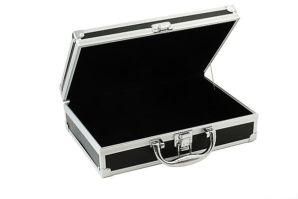 포토 JPG 해외이미지 여행 서류가방 가방 비즈니스 손잡이 안전 사람없음 가로 빛 상자 금속 여행가방 검은색 장비 회색 짐 흰색 공구 오픈 우아함 보호 은색 정상 컨테이너 오브젝트 싱글 잠금 보안 수납 고립 마피아 해외202004 해외포토 잡화 산업 컬러 컨셉 재질 도구 파일형식 이미지허브