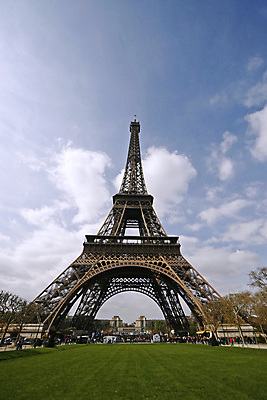 포토 JPG 해외이미지 공원 유럽 여행 하늘 휴가 사람없음 건물 탑 프랑스 도시 역사 심볼 방문 프랑스어 랜드마크 파리(프랑스) 해외202004 해외포토 문자 건축물 공공시설 나라 파일형식 이미지허브