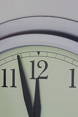 포토 JPG 해외이미지 시계 관리 사람없음 시간 야간 12 마감 해외202004 해외포토 자연요소 숫자 파일형식 이미지허브