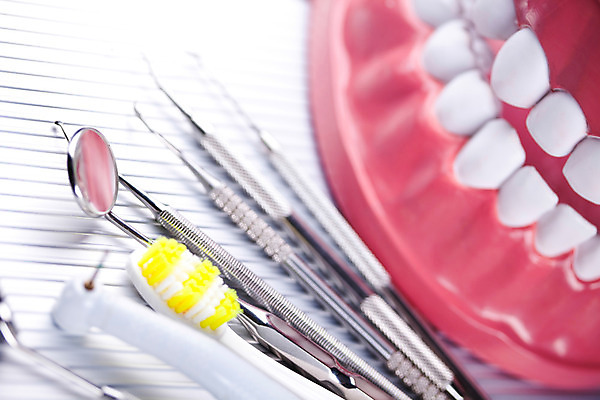 포토 JPG 해외이미지 직업 치과 병원 손잡이 사람없음 치료 세트 약 금속 거울 장비 의사 기구 공구 치아 모험가 오브젝트 치과의사 각도 날카로움 펜치 핀셋 탐색 외과 돌봄 위생관리 직진 철강 해외202004 해외포토 의학 모션 재질 관리 의료진 도구 소화기관 파일형식 이미지허브