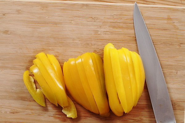 포토 JPG 해외이미지 접시 음식 조각 백그라운드 농업 곡선 다이어트 채소 오렌지 재료 고추 피망 건강 요리 씨앗 사람없음 목재 빨간색 초록색 빛 노란색 주방 식당 식사 저녁식사 샐러드 종 신선 최고 원형 칼 닫기 달콤 매끈함 자르기 먹기 피부 날것 광택 후추 해외202004 해외포토 도형 나무 식물 식기 산업 선 컬러 과일 모션 신체부위 상점 감각 맛 향신료 파일형식 이미지허브