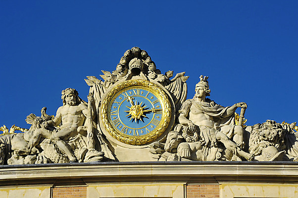 포토 JPG 해외이미지 유럽 문화 시계 여행 건축양식 휴가 미술 풍경 사람없음 야외 건물 장식 궁전 프랑스 역사 재산 황금 대리석 천연기념물 베르사유 프랑스어 옛날 웅장함 해외202004 해외포토 문자 건축물 건축 나라 고건축 재료 문화예술 금융 파리_프랑스 파일형식 이미지허브