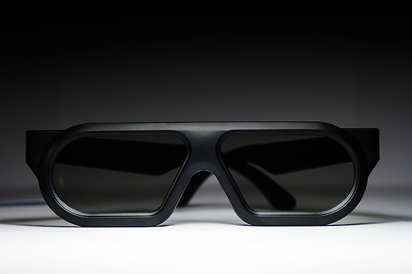 포토 JPG 해외이미지 응시 안경 3 사람없음 빨간색 파란색 선글라스 영화 청록색 치수 비전 애니메이션 깊이 오해 해외202004 해외포토 시선 잡화 컬러 문화예술 파일형식 이미지허브