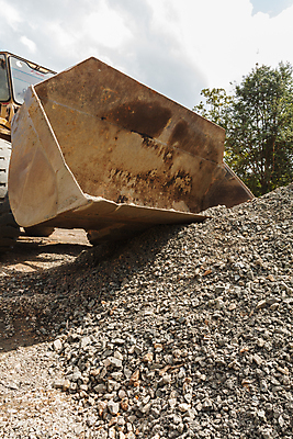 포토 JPG 해외이미지 직업 산업 지구 모래 하늘 노동자 사람없음 가로 파란색 노란색 힘 기계 흙 장비 업무 바퀴 큼 땅 불도저 굴착기 삽 발굴 양동이 국자 먼지 트랙터 무거움 공학 개발 계약자 땅바닥 땅파기 선로 운영자 해외202004 해외포토 교육 컬러 주방용품 바닥 작업 중장비 무게 크기 농기계 계약 특수차량 파일형식 이미지허브