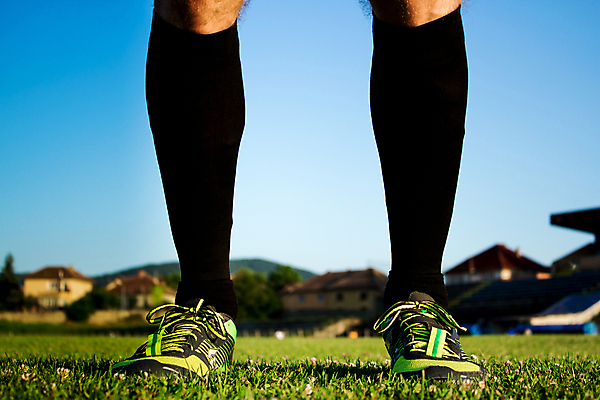 포토 JPG 해외이미지 스포츠 백그라운드 밭 의자 자연 하늘 서기 사람 이벤트 사람없음 야외 초록색 빛 햇빛 정원 축구 경기장 우승 오픈 부채 승자 양발 여의주 챔피언 플레이어 해외202004 해외포토 컬러 가구 농업 스포츠시설 모션 태양 구기 최고 생태계 파일형식 이미지허브