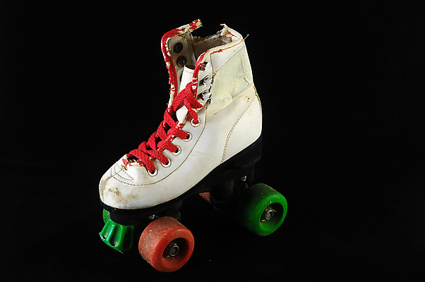 포토 JPG 해외이미지 라이프스타일 어린이 스포츠 백그라운드 신발 부츠 사람없음 빨간색 초록색 검은색 장비 스케이트 스케이팅 수확 골동품 흰색 바퀴 쌍 가죽 브레이크 오브젝트 복고 롤 롤러 70대 스케이터 80대 고립 그런지 옛날 운동화끈 중고 회복 해외202004 해외포토 노년 스포츠용품 컬러 컨셉 농업 겨울스포츠 운동선수 사람 생활 끈 파일형식 이미지허브