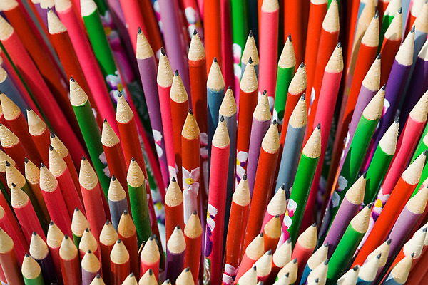 포토 JPG 해외이미지 디자인 교육 꽃 선 줄기 패턴 장신구 학교 안내 미술 사람없음 목재 그래픽 장식 빨간색 세로 컬러풀 연필 페인트 공구 기록 원형 그리기 스케치 오브젝트 그림 크레파스 날카로움 예술가 원뿔 스파이크 석판 줄서기 해외202004 해외포토 도형 나무 식물 컬러 무늬 재료 모션 문화예술 학용품 필기구 도구 파일형식 이미지허브