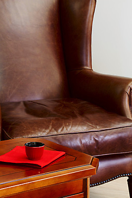 포토 JPG 해외이미지 디자인 커피 음료 비즈니스 탁자 아침 사람없음 목재 컵 사무실 갈색 식당 검은색 카페 머그컵 수확 뜨거움 맛 아침식사 가죽 오브젝트 질감 아로마 안락의자 에스프레소 단절 카페인 해외202004 해외포토 주간 나무 식기 컬러 가구 컨셉 농업 의자 재료 상점 식사 파일형식 이미지허브