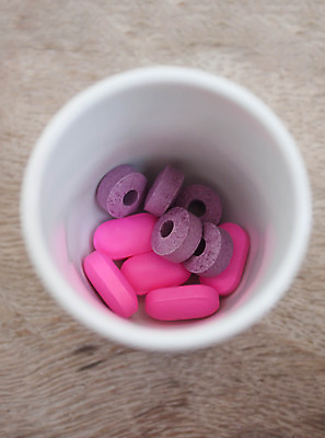 포토 JPG 해외이미지 식물 분홍색 다이어트 비즈니스 추상 건강 병원 사람 사람없음 컬러풀 숫자 알약 약 보라색 거품 고통 추위 의사 흰색 닫기 질병 약국 처방 조제 돌봄 전국 헬프 혼자 해외202004 해외포토 문자 감정 컬러 무늬 의학 모션 의료진 도움 만들기 파일형식 이미지허브