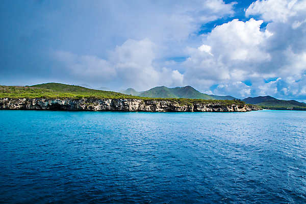 포토 JPG 해외이미지 구름 바다 섬 하늘 휴가 풍경 사람없음 초록색 물 여름 파란색 컬러풀 태양 황무지 숲 폭풍 터키석 파라다이스 해외202004 해외포토 자연요소 계절 컬러 날씨 보석 파일형식 이미지허브