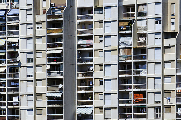 포토 JPG 해외이미지 외관 건축양식 하늘 부동산 아파트 주택 사람없음 야외 건물 파란색 고층빌딩 블록 도시 재산 큼 콘도 타운 리빙 이웃 대여 개발 렌탈 콘크리트 많음 해외202004 해외포토 건축물 건축 컬러 컨셉 숙소 빌딩 금융 크기 파일형식 이미지허브