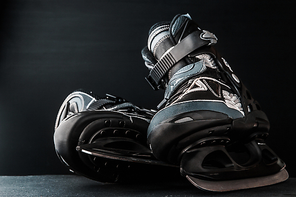 포토 JPG 해외이미지 라이프스타일 스포츠 백그라운드 겨울 휴가 휴식 건강 취미 사람없음 가로 금속 얼음 검은색 어둠 회색 스케이트 바위 칼날 가장자리 은색 미끄럼틀 플라스틱 속도 해외202004 해외포토 자연요소 계절 스포츠용품 컬러 컨셉 재질 생활 돌_바위 둘레 놀이기구 파일형식 이미지허브