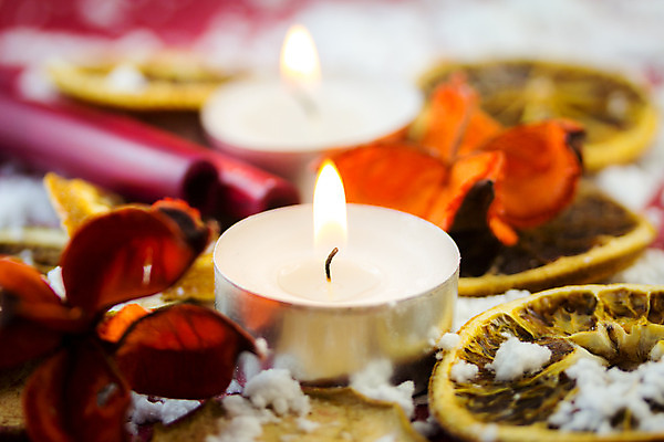 포토 JPG 해외이미지 음식 백그라운드 크리스마스 오렌지 과일 촛불 불 휴가 전등 사람없음 장식 빨간색 빛 노란색 케이크 와인 침묵 흰색 축하 뜨거움 심볼 빛망울 연소 광 왁스 뱅쇼 해외202004 해외포토 자연요소 기념일 컬러 컨셉 초 디저트 조명 주류 소리 파일형식 이미지허브