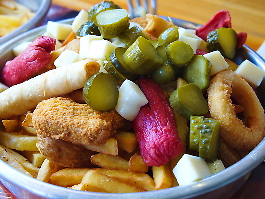 포토 JPG 해외이미지 음료 음식 양파 오이 치즈 감자 맥주 육류 요리 사람없음 치킨 빵집 튀김 지성 프라이팬 소시지 애피타이저 비만 디스코 피클 칼로리 패티 보드카 살라미 포도당 해외202004 해외포토 음악 채소 식재료 주방용품 유제품 주류 상점 춤 가공식품 몸매 닭고기요리 절임 파일형식 이미지허브