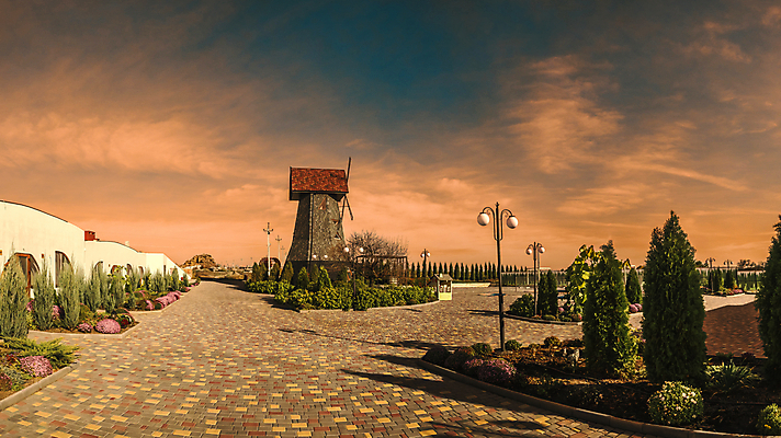 포토 JPG 해외이미지 유럽 여행 건축양식 교통시설 자연 호텔 휴가 수영장 항해 동물원 파노라마 사람없음 야외 건물 농장 마을 식당 침묵 시골 도시 바 고급 놀이터 땅 순수 방앗간 생태학 우크라이나 해외202004 해외포토 건축물 교육 건축 나라 교통 컨셉 농업 배_교통 놀이 숙소 촬영기법 상점 소리 시설 생태계 파일형식 이미지허브