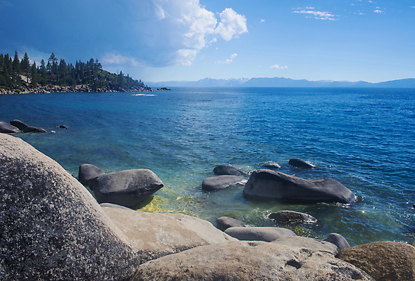 포토 JPG 해외이미지 나무 구름 계절 호수 모래 여행 백그라운드 자연 하늘 휴가 휴식 산 풍경 사람없음 초록색 물 여름 파란색 반사 평화 환경 항구 수영 미국 바위 소나무 만 보호 숲 캘리포니아 내추럴 해외202004 해외포토 자연요소 식물 컬러 컨셉 북아메리카 교통시설 돌_바위 수상스포츠 생태계 파일형식 이미지허브